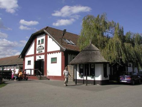 nyerges.jpg